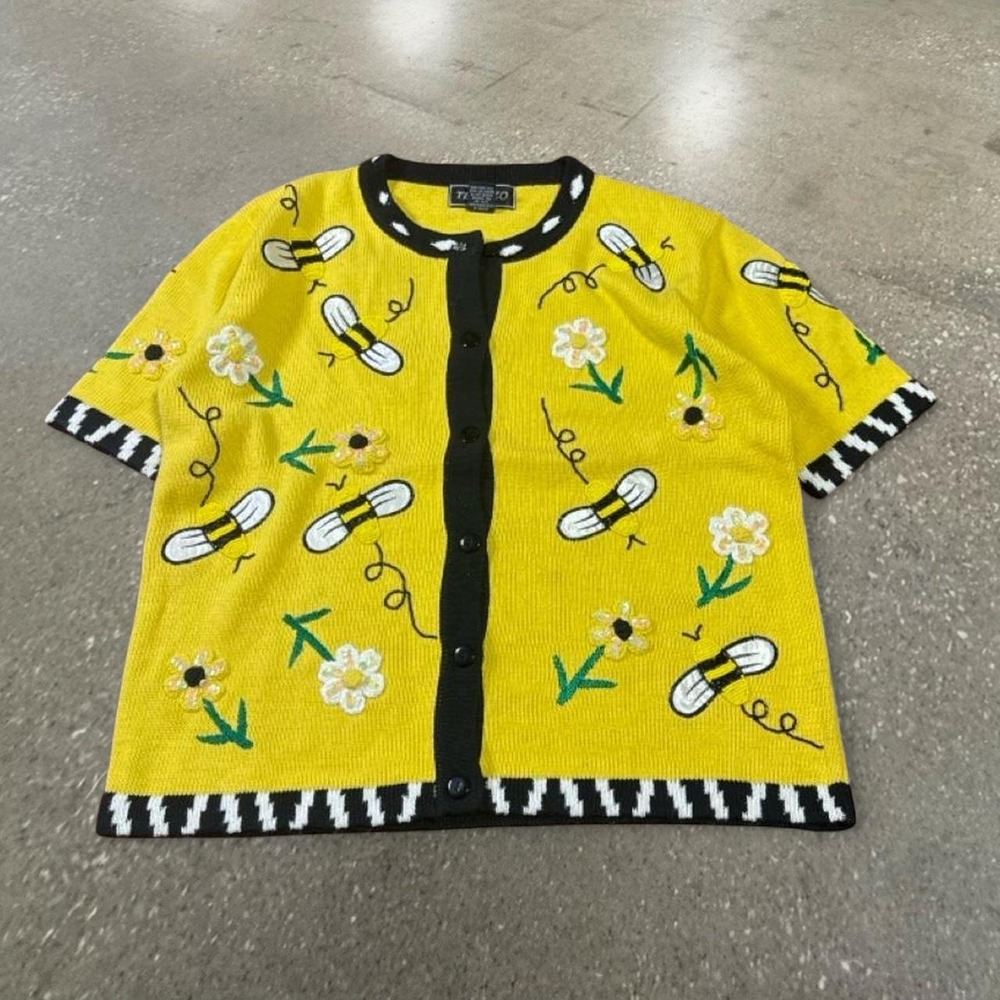 Vintage Terazzo Yellow Bumble Bee Daisy Cardigan Sweater Short Sleeve Small